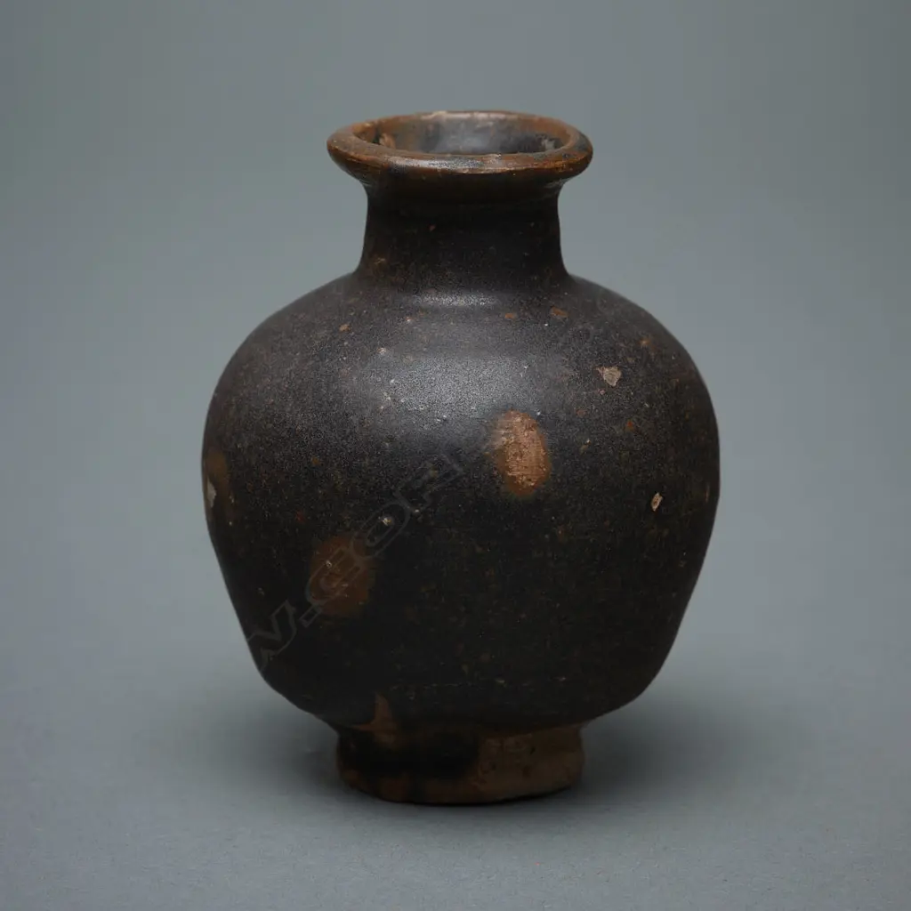 Stoneware jarlet – Sawankhalok - c.14thC, Image 1++